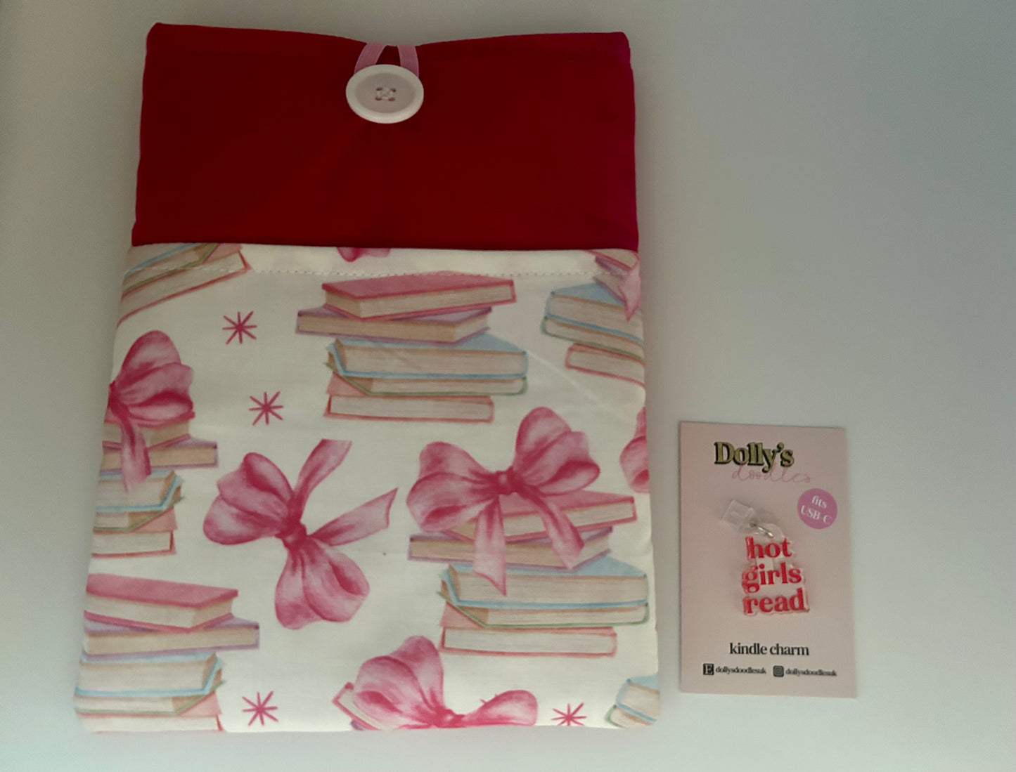 Books and Bows Kindle Sleeve and “Hot Girls Read” Kindle Charm