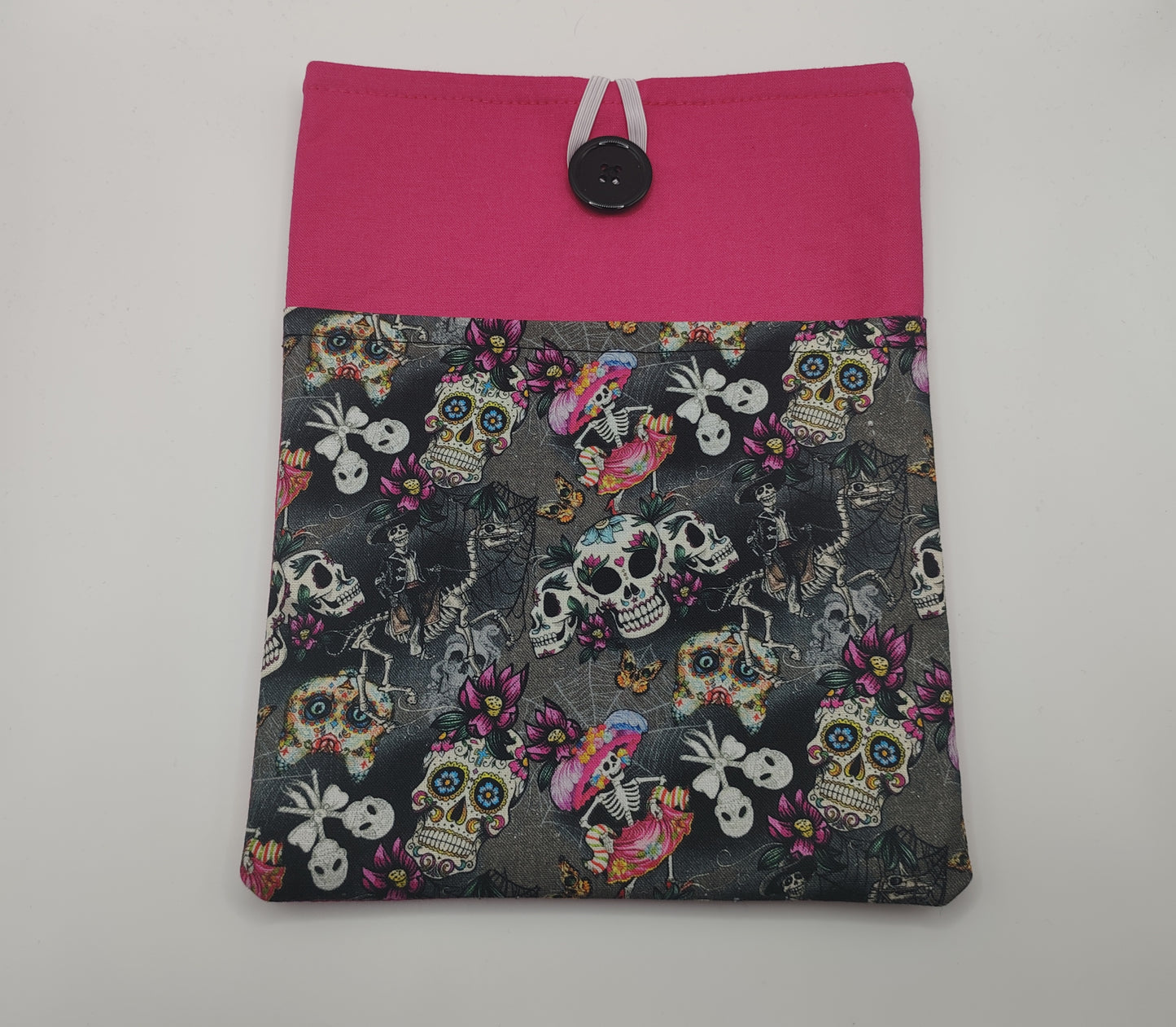 Pink Skull Book Sleeve (FR)