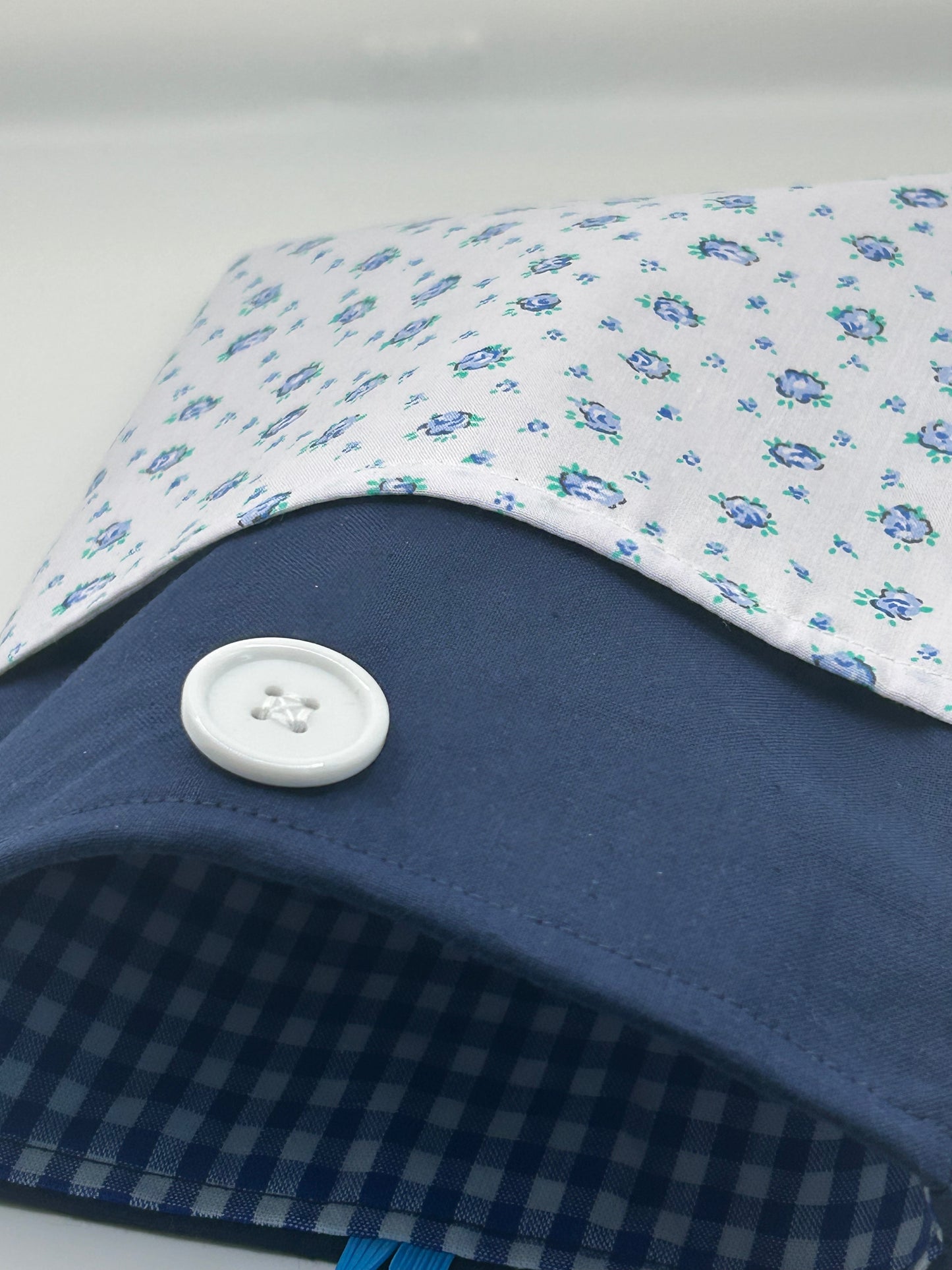Blue Flower Gingham Book Sleeve