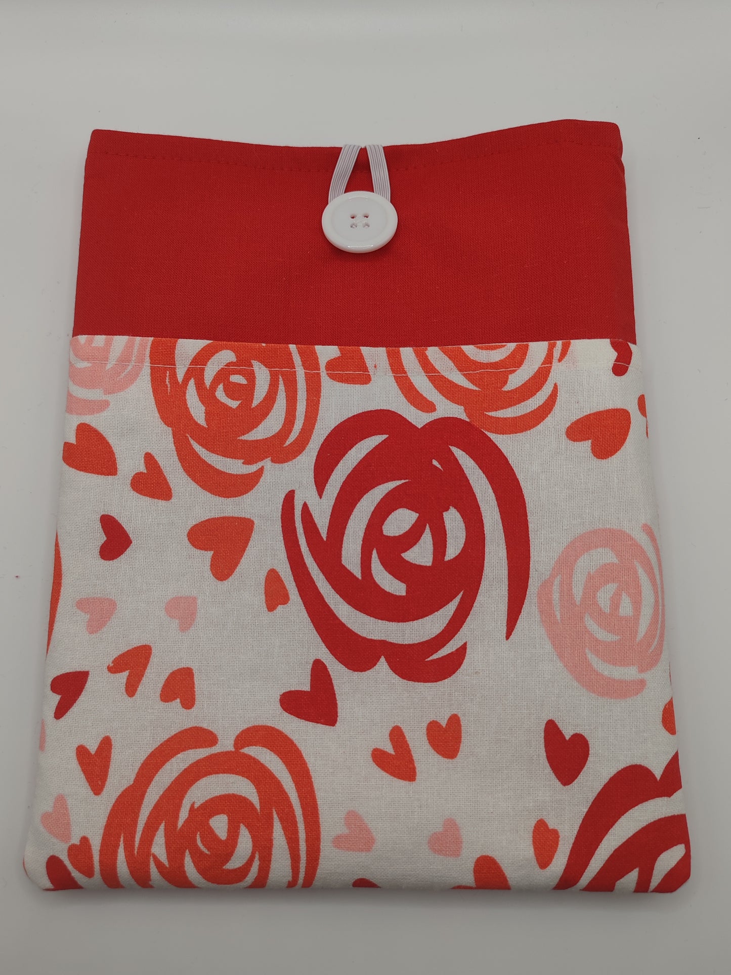 Red and Pink Roses Book Sleeve