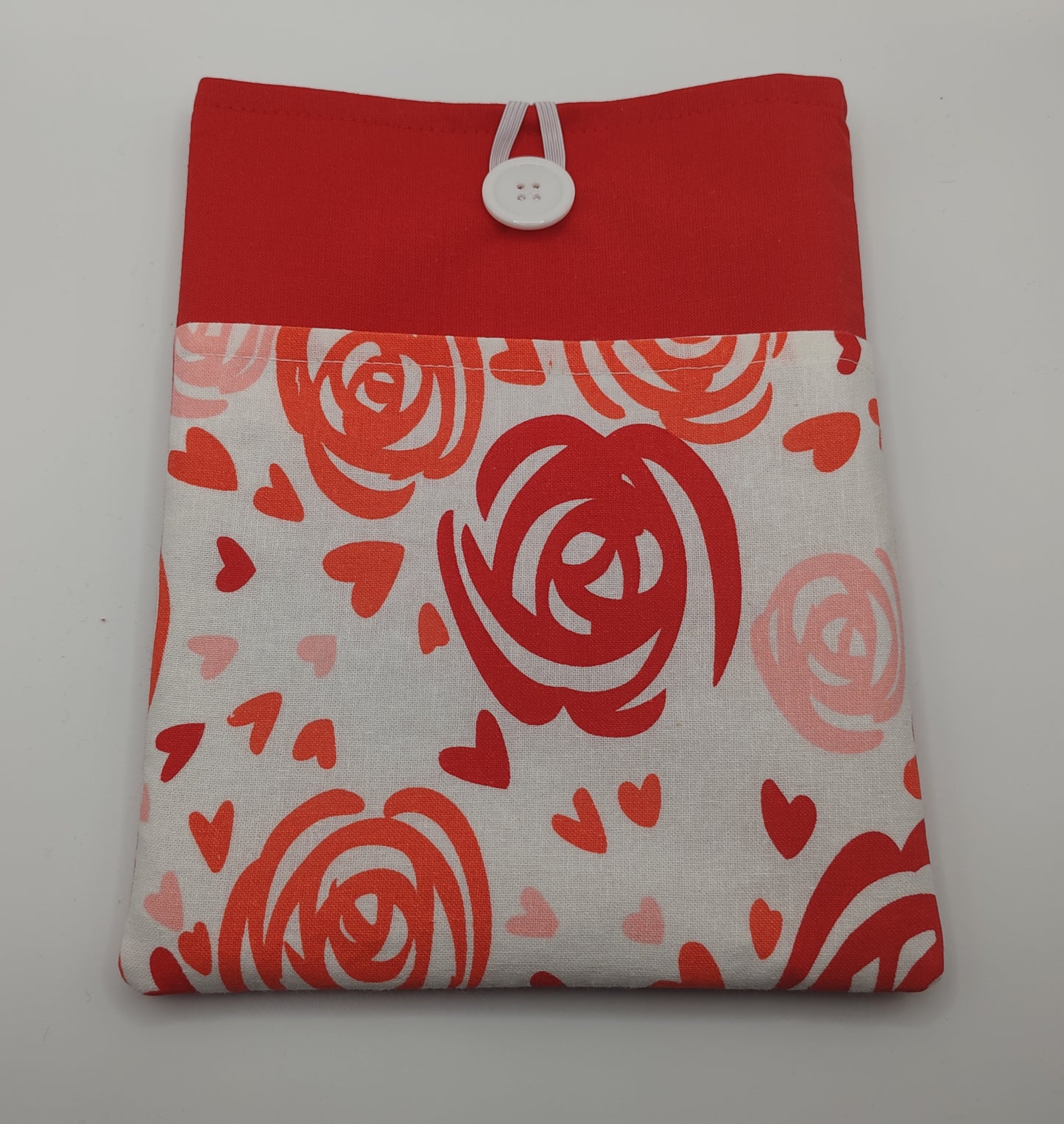 Red and Pink Roses Book Sleeve
