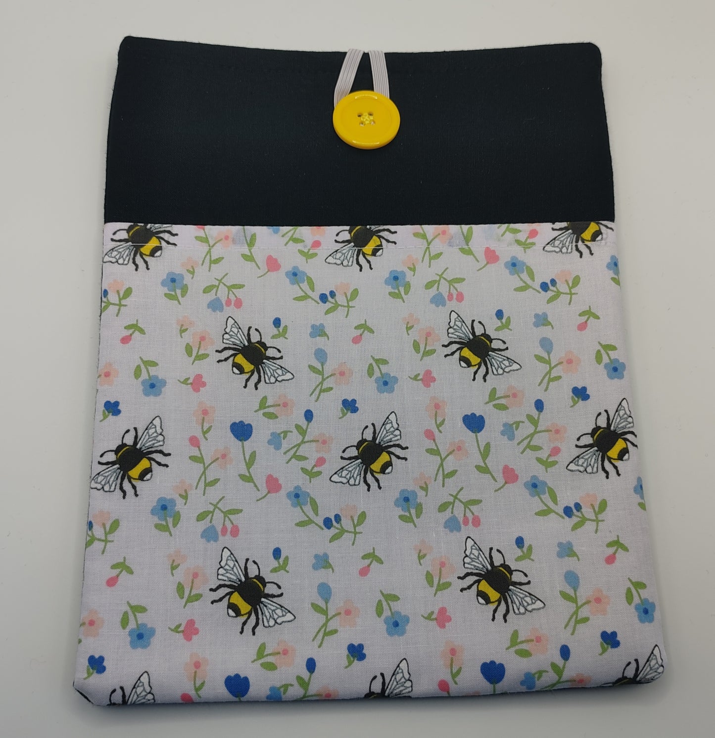 Floral Bee Book Sleeve (AR)