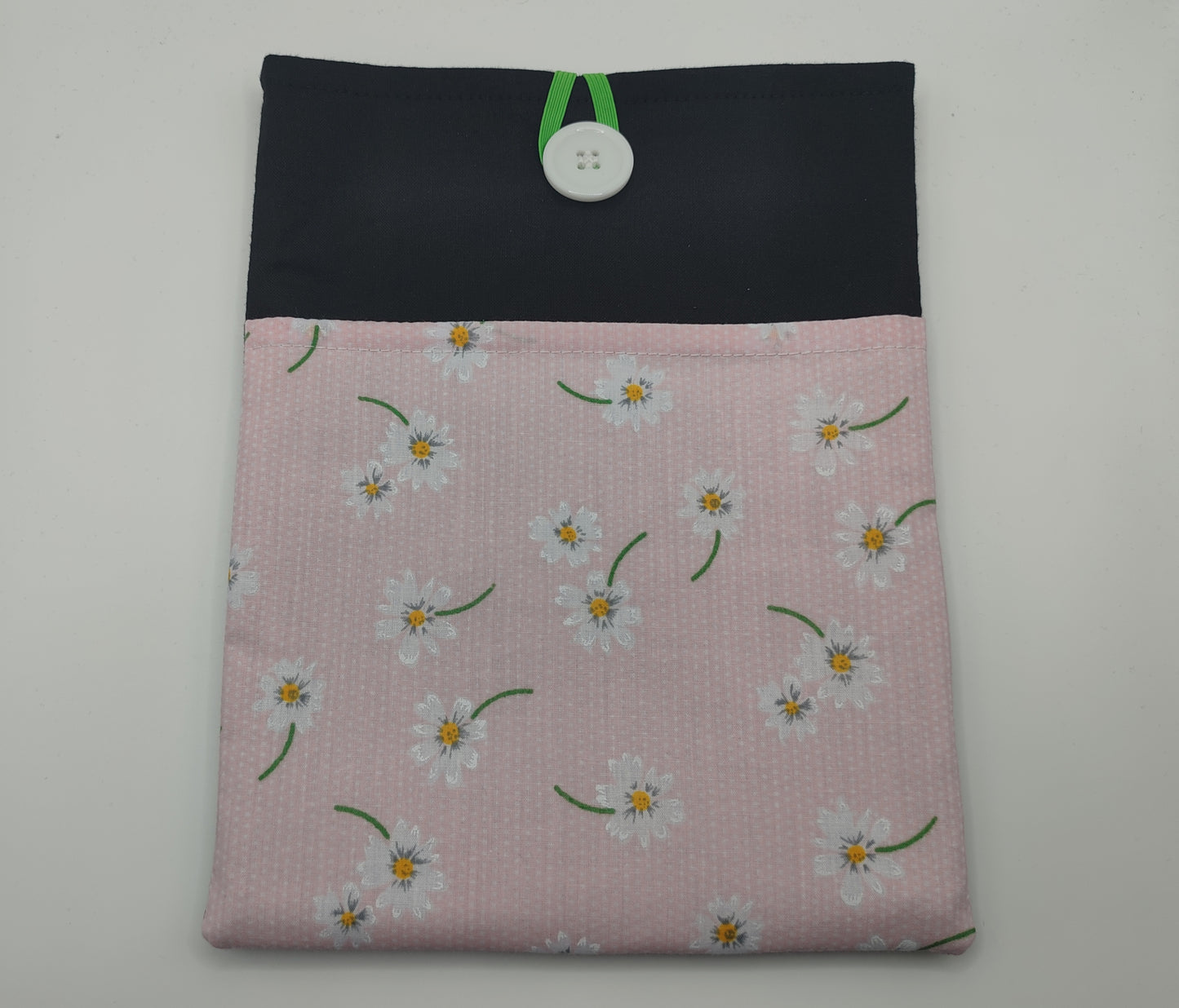 Pink Ditsy Daisy Book Sleeve