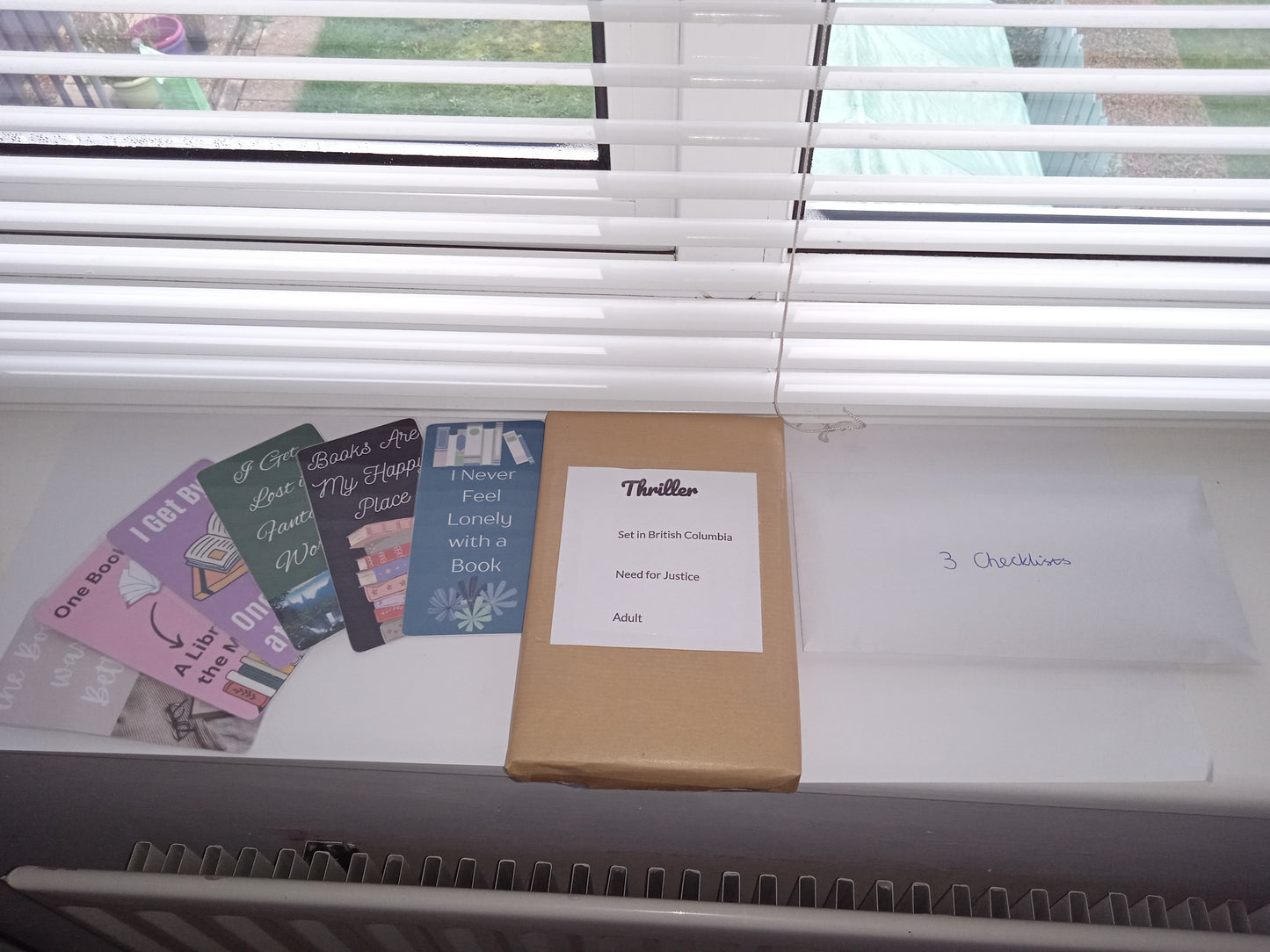 Blind Date with a Book, 6 x Laminated Bookmarks, 3 Checklists Bundle