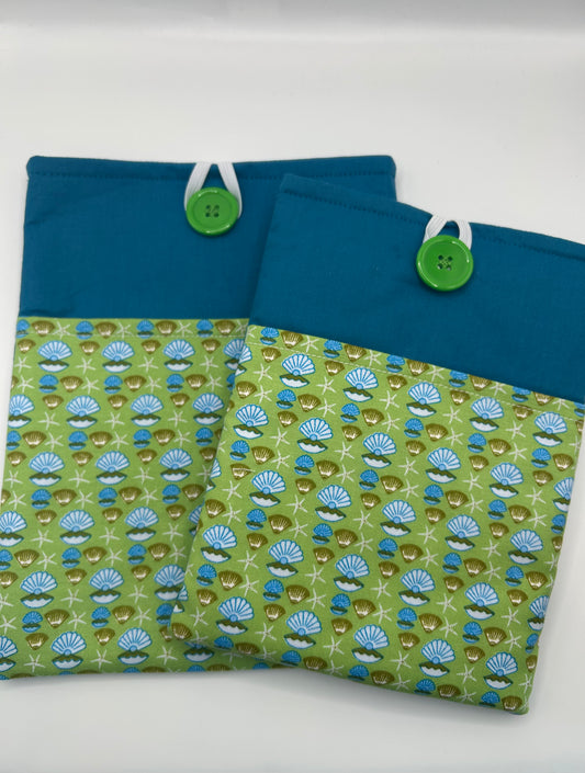 Green Sea Shell Matching Book and Kindle Sleeve Pack