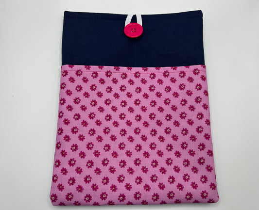 The "Rhi" Book Sleeve