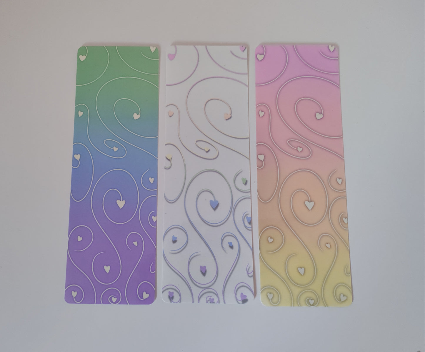 Laminated Ombre Hearts Bookmark Pack