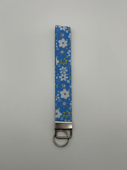 Blue and White Daisy Wristlet
