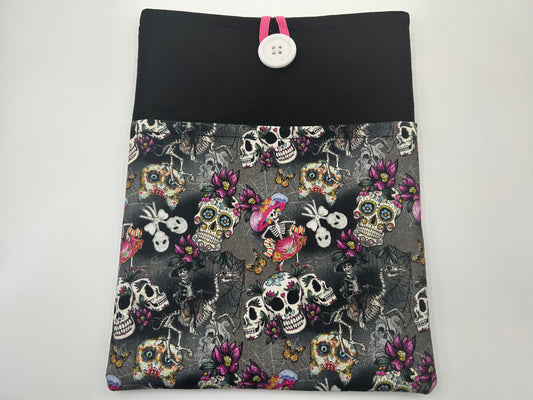 Black Skull Book Sleeve (FR)