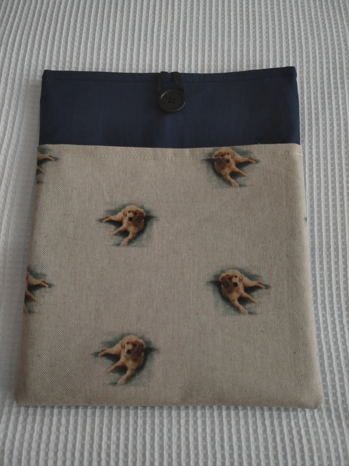 Golden Retriever Book Sleeve