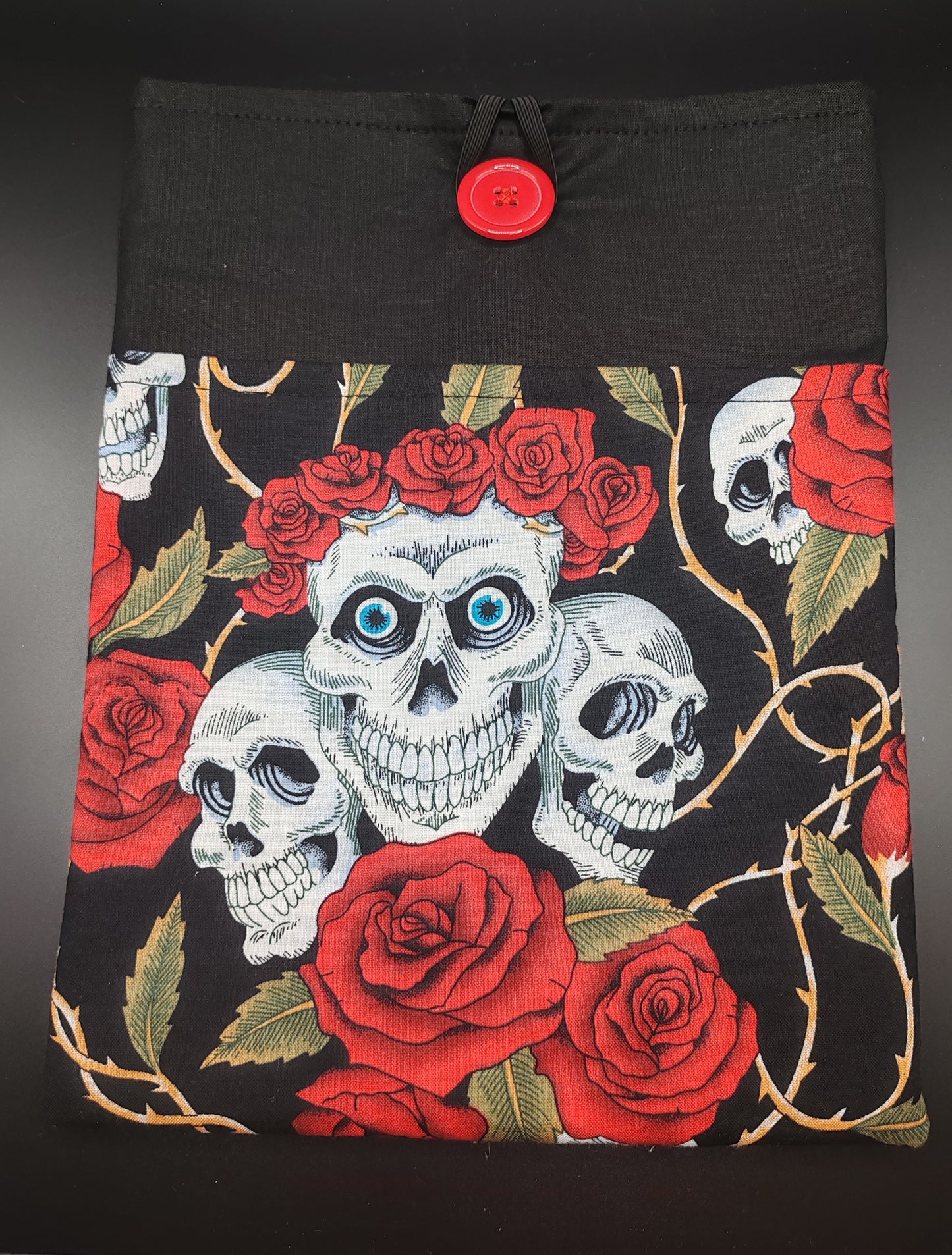 Dark Romance Size Skull and Roses Book Sleeve